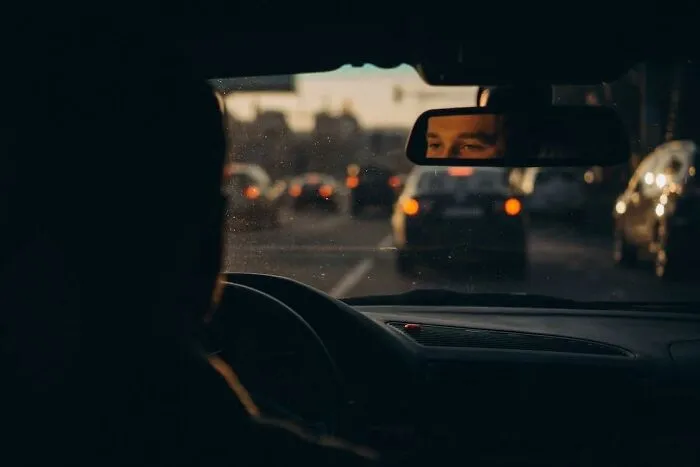 30 People Share The Heartbreaking Moment They Realized Their “Friend” Was Fake