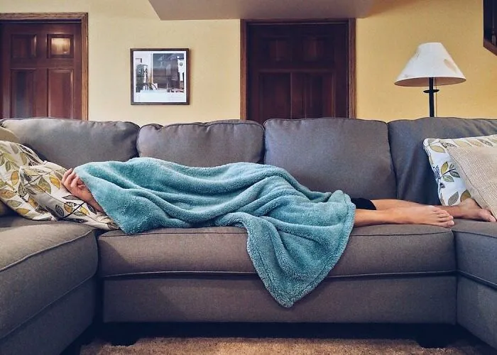 30 People Share The Heartbreaking Moment They Realized Their “Friend” Was Fake