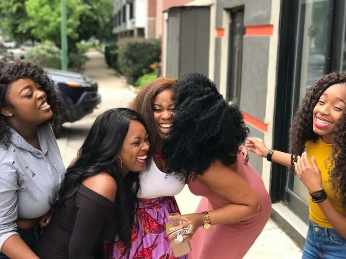 30 People Share The Heartbreaking Moment They Realized Their “Friend” Was Fake