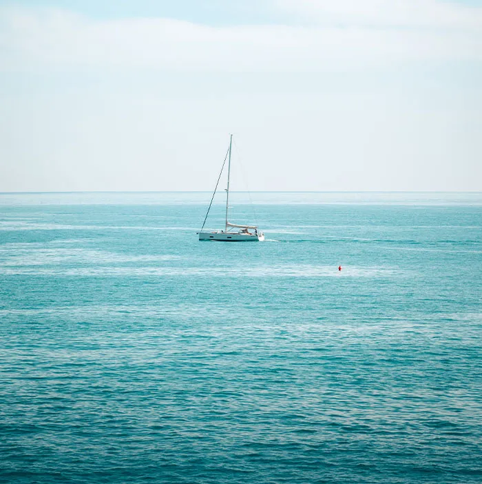 35 ‘Horror Stories’ From People Who Have Seen Things In The Ocean They Wish They Could Forget