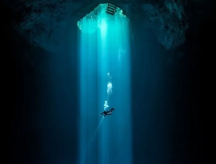 35 ‘Horror Stories’ From People Who Have Seen Things In The Ocean They Wish They Could Forget