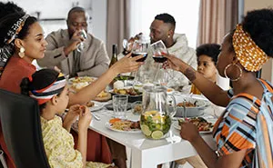 Family Drama Ensues After Teen Points Out That Their Mom Doesn’t Have Custody Of Them During Dinner 