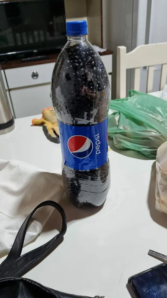 There Goes My Dinner: 30 Times People Found Food In Places It Shouldn’t Be (New Pics)