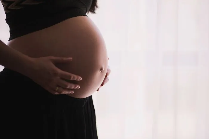 30 Cases Of Women Being Ignorant About A Baby Growing Inside Of Them, As Shared Online