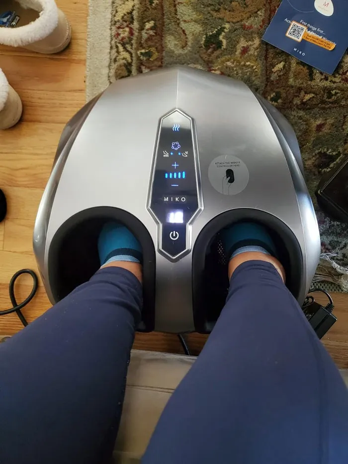 <a Style="Display:inline;" Href="Https://Www.amazon.com/Dp/B01h5qz5x8?asc_source=verso&asc_campaign=618e9500d0013b8dece7e9d9%7cascf4mbngiwnzeceshtf6g&asc_refurl=https%3a%2f%2fwww.glamour.com%2fstory%2fbest-Gifts-For-Everyone-On-Your-List&ascsubtag=618e9500d0013b8dece7e9d9&linkcode=ll1&tag=bpflamingo-20&linkid=15bdecd86a5ba450089c877de9ff66bc&language=en_us&ref_=as_li_ss_tl" Target="_blank"><span Style="Font:inherit;color:#d74b1f;"> Foot Massager Machine</Span>: For The Perfect Gift To Soothe Their Tired Feet And Improve Circulation, Featuring Heat, Deep-Kneading And A Patented Massage Technique — Best For Unwinding After A Long Day.