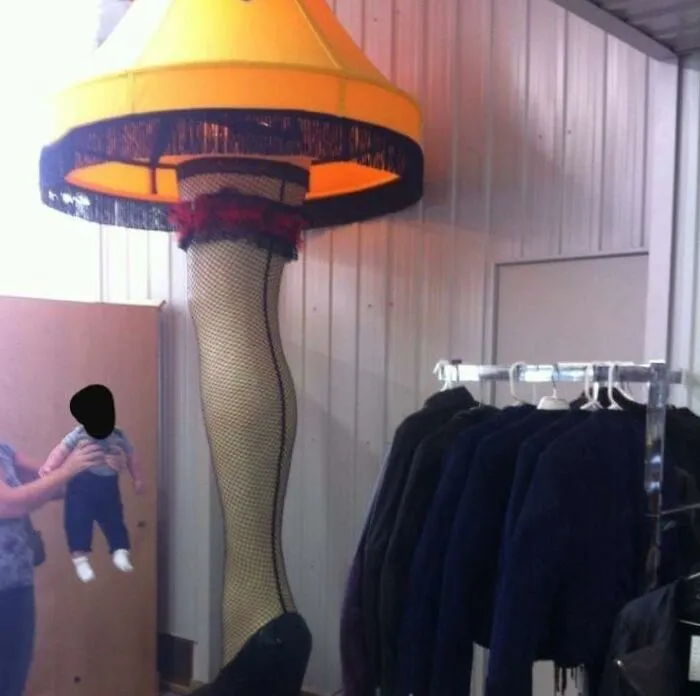 50 Weird Items That People Donated To Thrift Stores, Only For Them To End Up On This IG Page