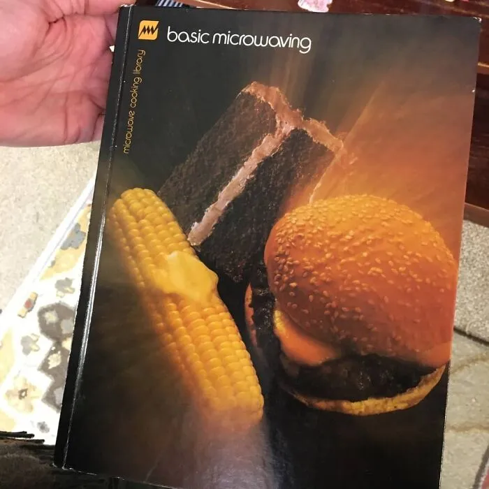 50 Weird Items That People Donated To Thrift Stores, Only For Them To End Up On This IG Page