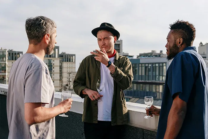 “That $700 Was The Last Straw”: 30 Men Reveal What Ended Their Friendship With A Guy Friend