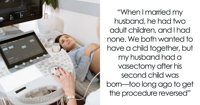 Woman's Oblivious To The Fact That Her Brother Is Her Actual Dad, Mom Doesn’t Know How To Say It