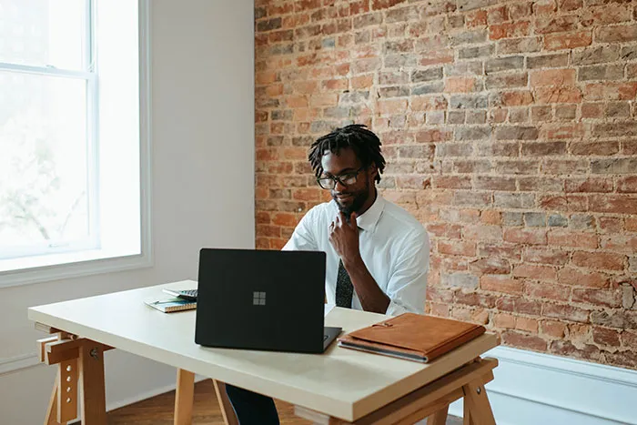 30 People Are Calling Out Jobs They Think Are 100% Overpaid