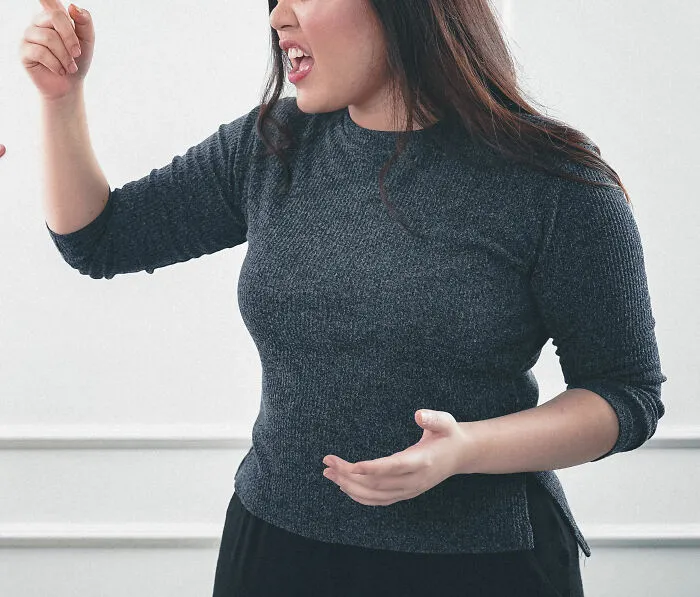 “Alright, Then I Quit”: 30 Jobs That Made New Hires Quit On Day 1