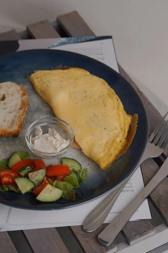 People Online Share 30 Meals That Lead To Disappointment Even At Restaurants