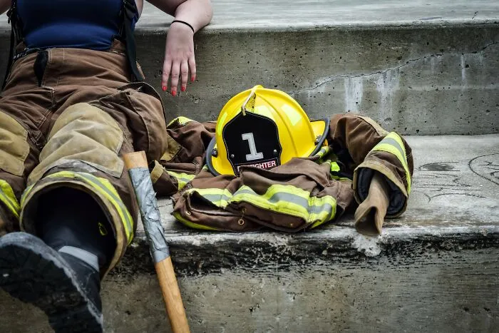 30 People Discuss Common Signs That Someone Is Living A Miserable Life