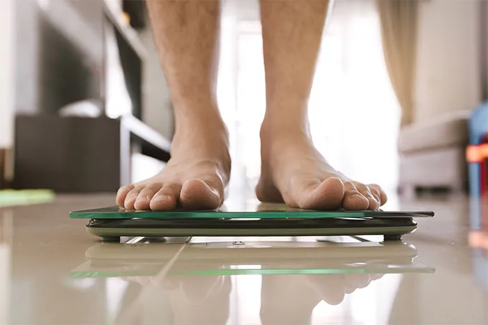 “Alpha Male Garbage”: 30 Things That Some Folks Think Are A “Flex” But Really Are Not