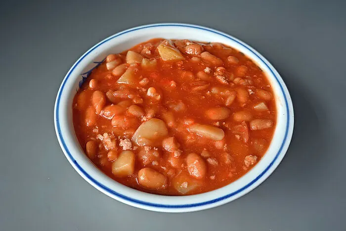 50 Potluck Experiences That Traumatized These People