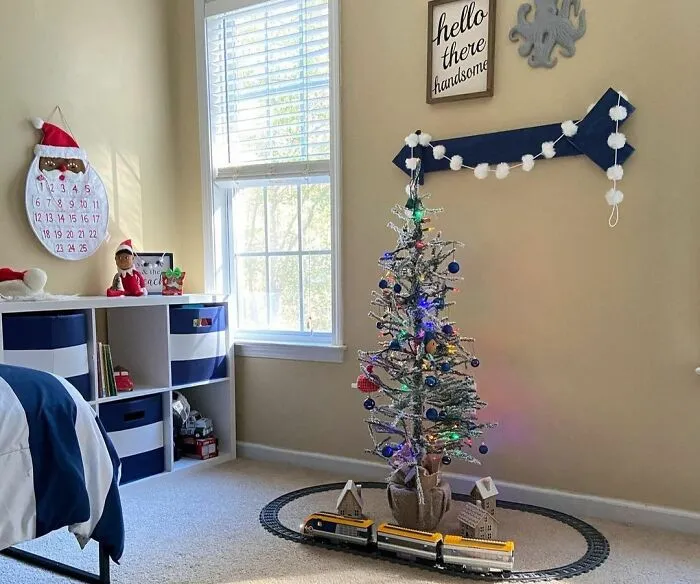 Utilize Ornaments Crafted by Kids