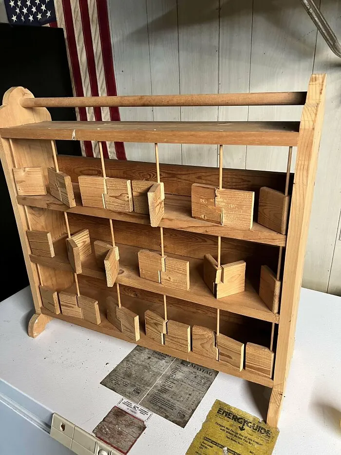 Saw This At A Yard Sale Yesterday. Daughter Wanted It For Some Reason. We Don’t Have A Clue What It Could Be