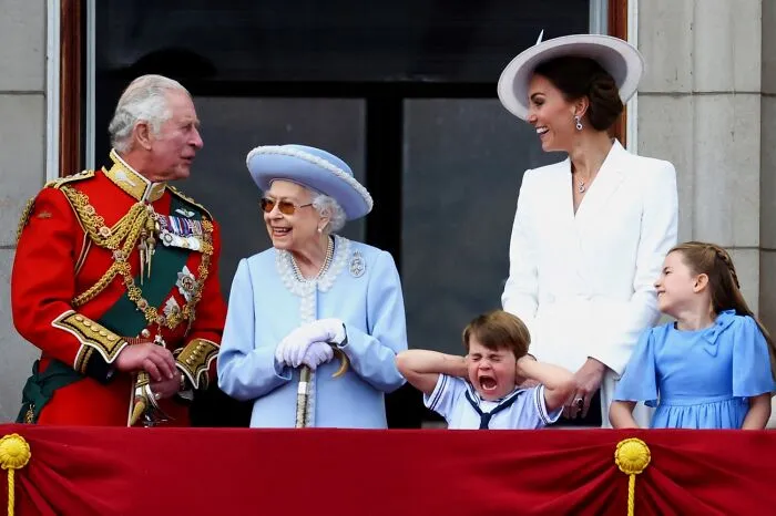 Fascinating Faces And Characters, Honorable Mention: Queen's Platinum Jubilee By Hannah Mckay