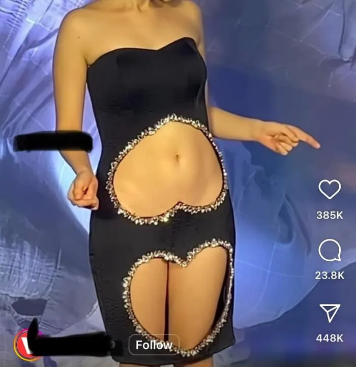 I Saw This On Insta Earlier And Knew Where It Belonged. I Absolutely Hate It, But I Wanna Know What Others Think