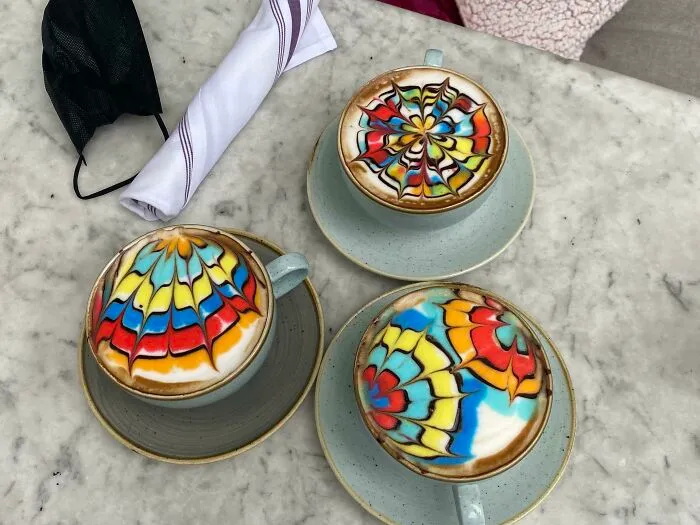 50 Times Latte Art Was So Impressive, It Looked Almost Too Good To Drink