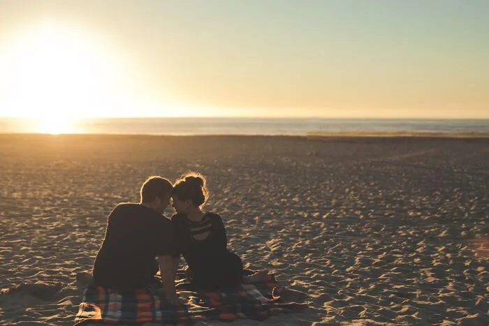 Someone Wonders "What's The Worst 'Cousin' Story You've Ever Heard?" 36 People Respond