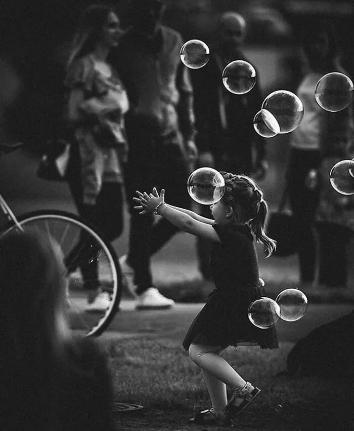 This Instagram Account Continues To Share Highly Amusing Street Photos; Here Are Their 49 Newest Ones