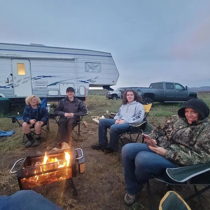 Combining An Open Fire With A Wireless Speaker Is The Kind Of Dual Threat A <a Style="Display:inline;" Href="Https://Www.amazon.com/Dp/B08bctc22x?ots=1&slotnum=149&imprtoken=b2c61a90-6c55-BF03-A1a&ascsubtag=__st1204awd__ciwh4yo07000xypy917gbkc9g__153604________3______&linkcode=ll1&tag=bpdolphin-20&linkid=89fa31a80db678a1c529c1a9a03a13bc&language=en_us&ref_=as_li_ss_tl" Target="_blank">  <span Style="Font: Inherit; Color: #d74b1f;"> Charcoal Burning Fire Pit With Bluetooth </Span> Pulls Off Without Breaking A Sweat, And Dad's Backyard Will Never Be The Same Again