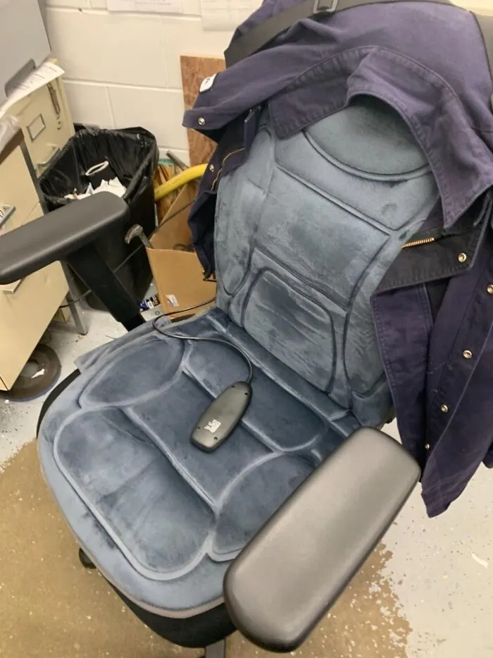 Turning Any Chair In The House Into A Fully Equipped Relaxation Station, A<a Style="Display:inline;" Href="Https://Www.amazon.com/Dp/B0798ljdv3?ots=1&slotnum=8&imprtoken=aec61a8e-D598-4668-801&ascsubtag=%5bartid%7c10055.g.27116208%5bsrc%7c%5bch%7c%5blt%7c%5bpid%7c16949451-Cd82-400f-Aba9-8bffb315e8ed&linkcode=ll1&tag=bpdolphin-20&linkid=d38b7bbe7da19fd5cac143b31997a9a1&language=en_us&ref_=as_li_ss_tl" Target="_blank">   <span Style="Font: Inherit; Color: #d74b1f;"> Chair Back Massager </Span> Is The Kind Of Upgrade That Makes Dad Wonder How He Ever Sat Through An Entire Football Game Without It