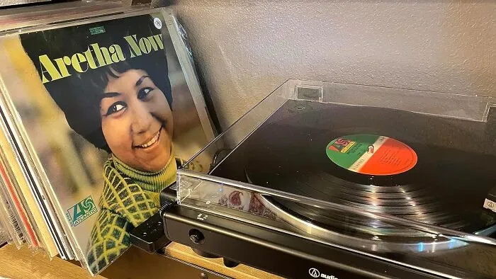 Rediscovering An Entire Record Collection With The Added Freedom Of Wireless Speakers Is The Kind Of Saturday Afternoon A <a Style="Display:inline;" Href="Https://Www.amazon.com/Dp/B07n3rfxrl?ots=1&slotnum=146&imprtoken=b2c61a90-6c55-BF03-A1a&ascsubtag=__st1204awd__ciwh4yo07000xypy917gbkc9g__90672________3______&th=1&linkcode=ll1&tag=bpdolphin-20&linkid=2b7c1a955341fff35ba9ee5f2dd560b8&language=en_us&ref_=as_li_ss_tl" Target="_blank">  <span Style="Font: Inherit; Color: #d74b1f;"> Bluetooth Turntable </Span> Was Built To Make Happen