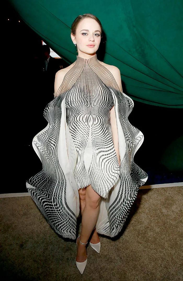 Joey King's Hypnotizing Number