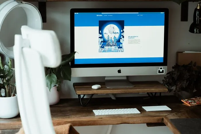 28 Hiring Managers Share What Makes A Resume Immediately Worthless To Them 