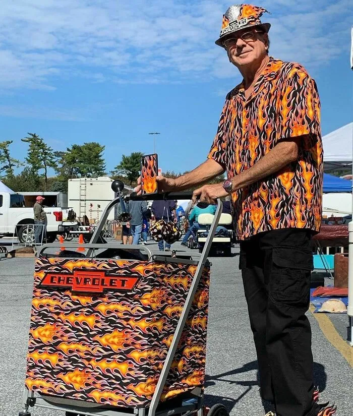 30 Of The Most Hilariously Chaotic Things To Have Been Spotted At Car Shows