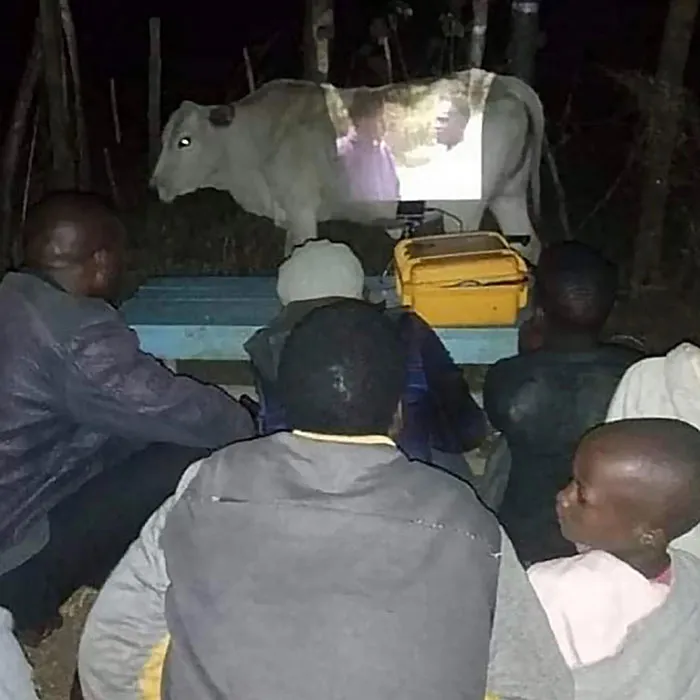 50 Of The Most Bizarre Pics That Got Posted On This No Context Instagram Page