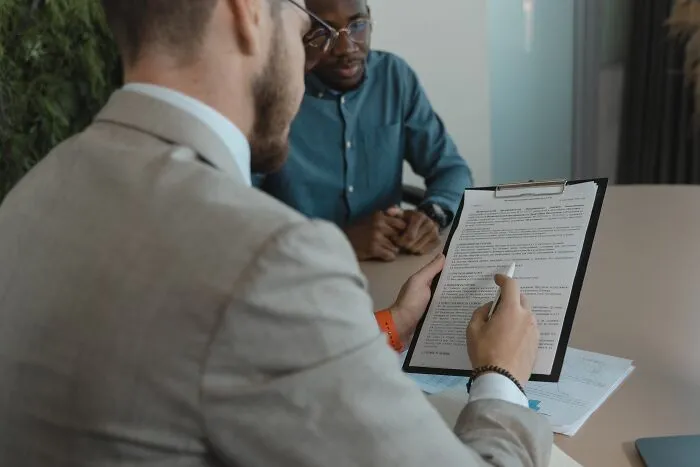28 Hiring Managers Share What Makes A Resume Immediately Worthless To Them 