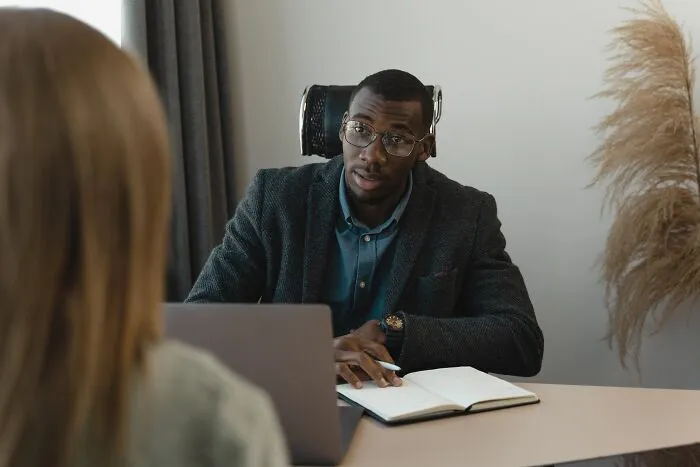 28 Hiring Managers Share What Makes A Resume Immediately Worthless To Them 