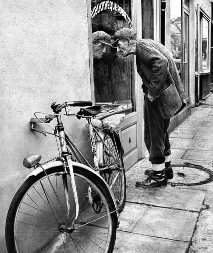 This Instagram Account Continues To Share Highly Amusing Street Photos; Here Are Their 49 Newest Ones