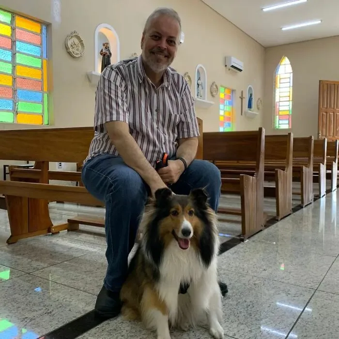 Loving Priest Turns Church Services Into Adoption Fairs For Stray Dogs (21 New Pics)