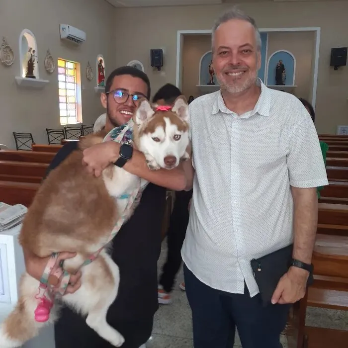 Loving Priest Turns Church Services Into Adoption Fairs For Stray Dogs (21 New Pics)