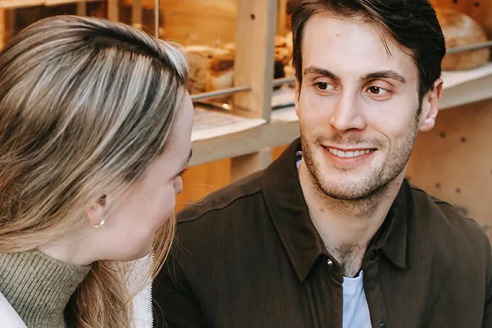 Men Are Sharing Things Their GFs Dislike About Themselves, But They Find Attractive (40 Answers)