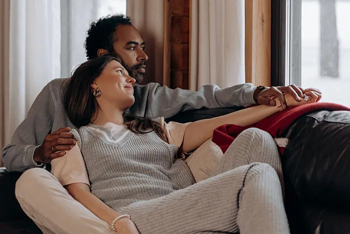 Men Are Sharing Things Their GFs Dislike About Themselves, But They Find Attractive (40 Answers)