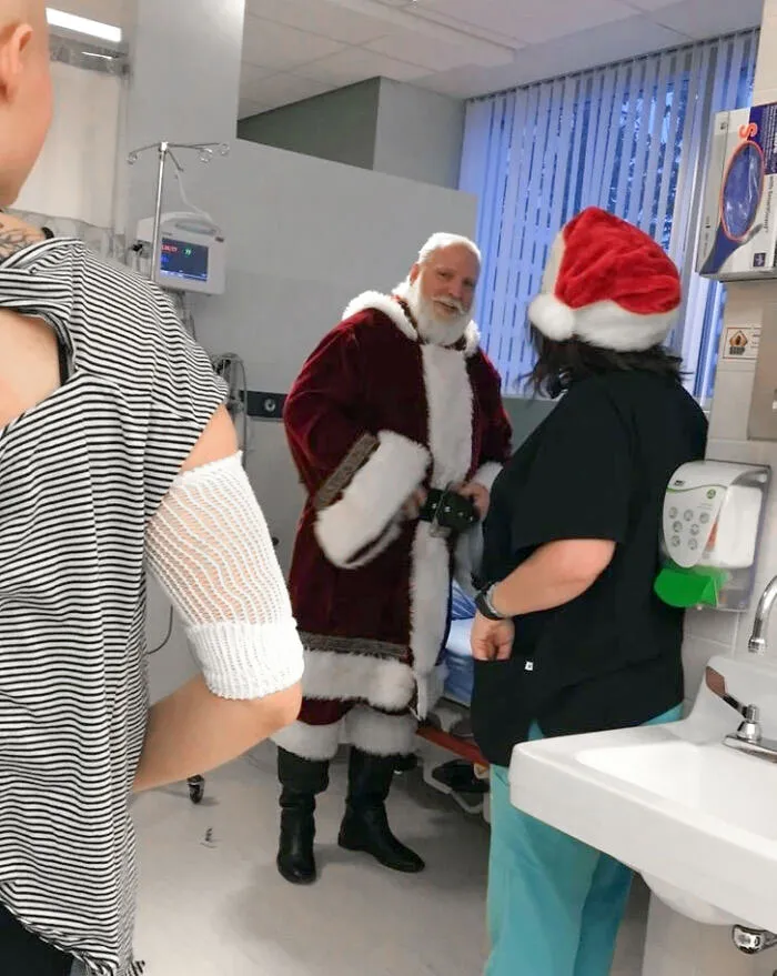 This Amazing Santa