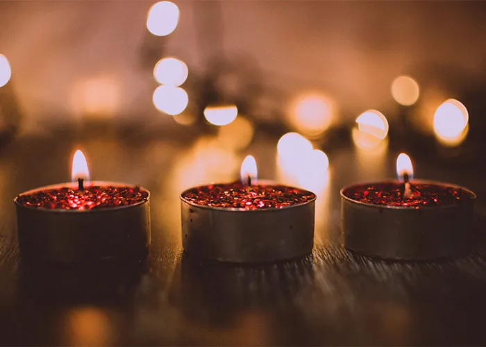 “Did That Really Just Happen?”: 35 Scandalous Workplace Christmas Parties That Are Hard To Forget