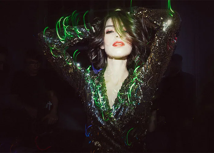 “Did That Really Just Happen?”: 35 Scandalous Workplace Christmas Parties That Are Hard To Forget