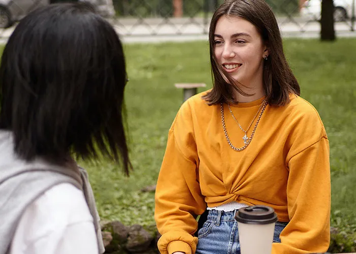 40 Uplifting Stories Of Girls Supporting Girls Unexpectedly