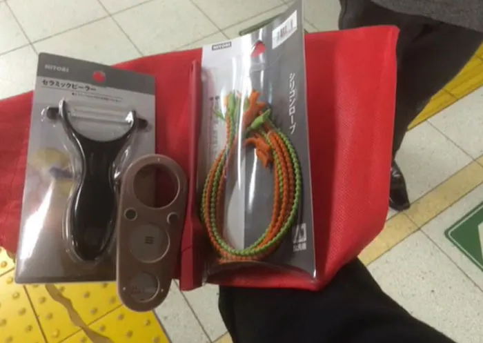 “I’m Not Doing Secret Santa Ever Again”: 20 People Share The Worst Gifts They Received