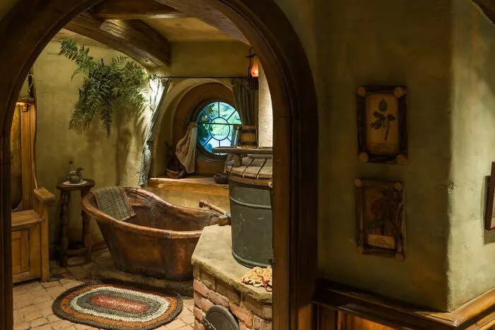 Venturing Into Hobbiton’s First Ever Hobbit Hole: 22 Photos That I Took In There