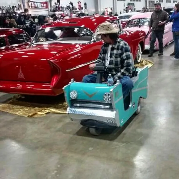 30 Of The Most Hilariously Chaotic Things To Have Been Spotted At Car Shows