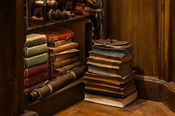 Venturing Into Hobbiton’s First Ever Hobbit Hole: 22 Photos That I Took In There
