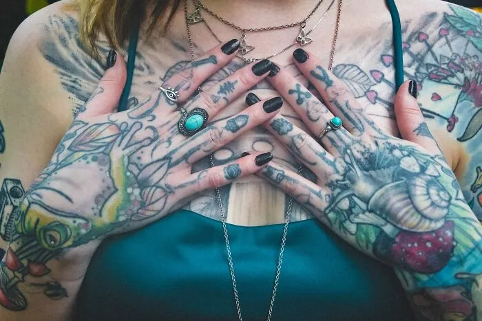 I Asked Heavily Tattooed People In My City To Pose For Me, And These Are Some Of My Favorite (7 Pics)