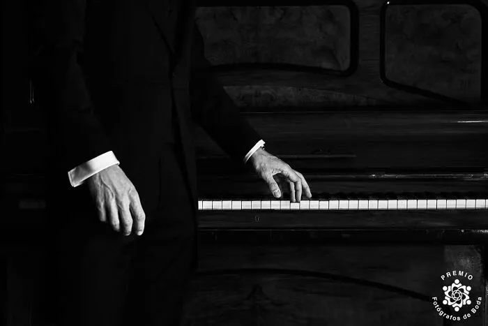 The Music Of Love By Pablo Ezquerra